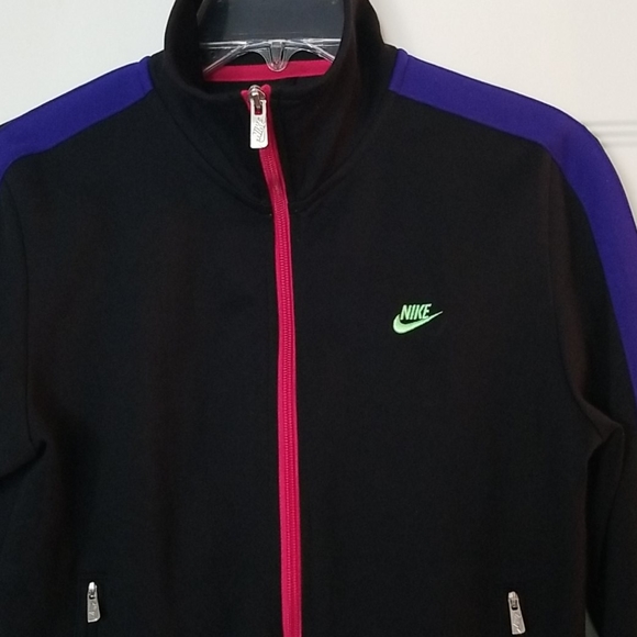 Nike Jacket - Picture 2 of 7